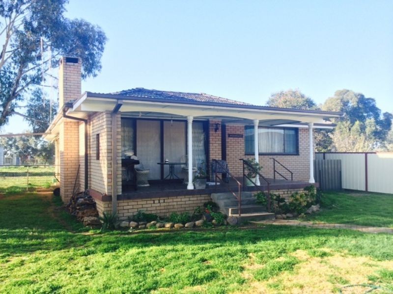 6 Brundah Street, Koorawatha NSW 2807