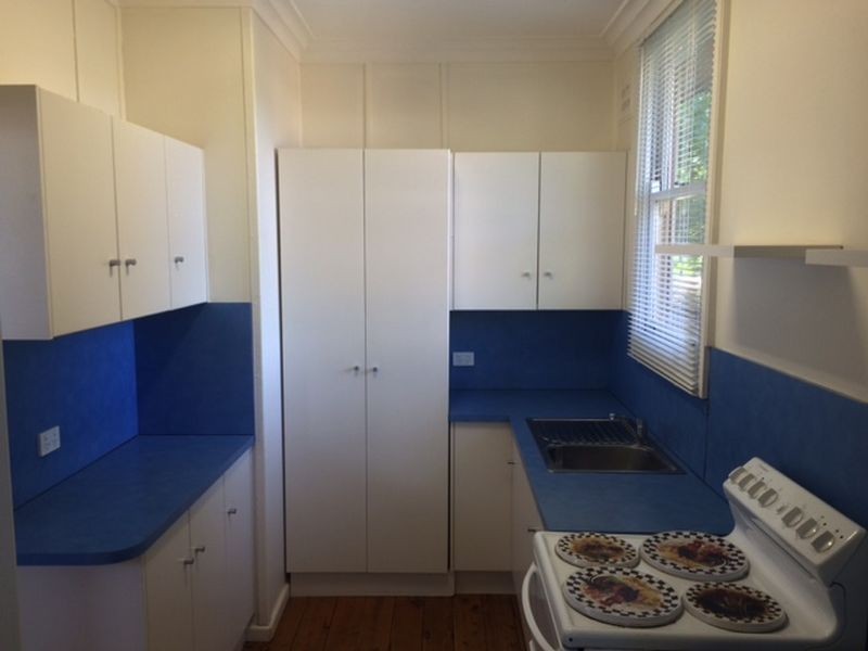 2 Sheahan Street, Cowra NSW 2794