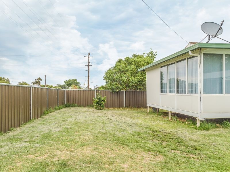 28 Logan Street, Cowra NSW 2794
