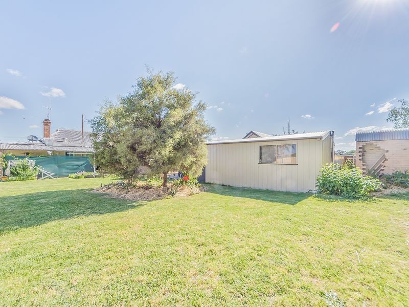 28 Parkes Street, Cowra NSW 2794
