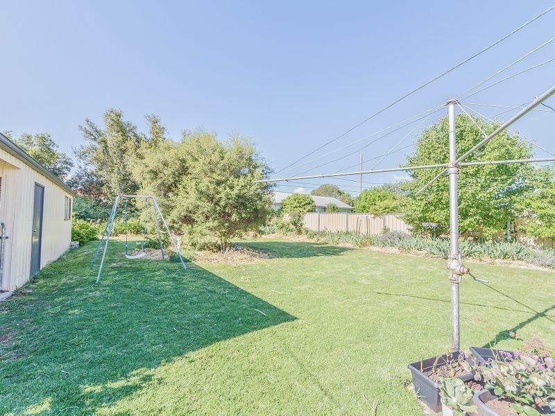 28 Parkes Street, Cowra NSW 2794