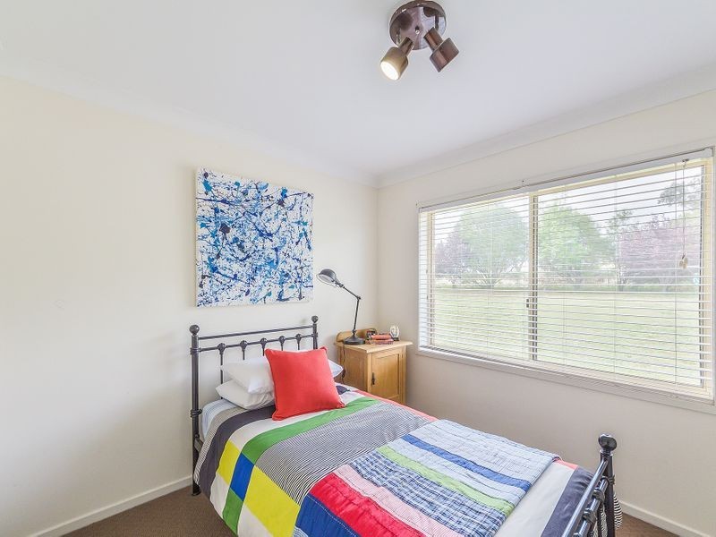 33 Camp Lane, Cowra NSW 2794