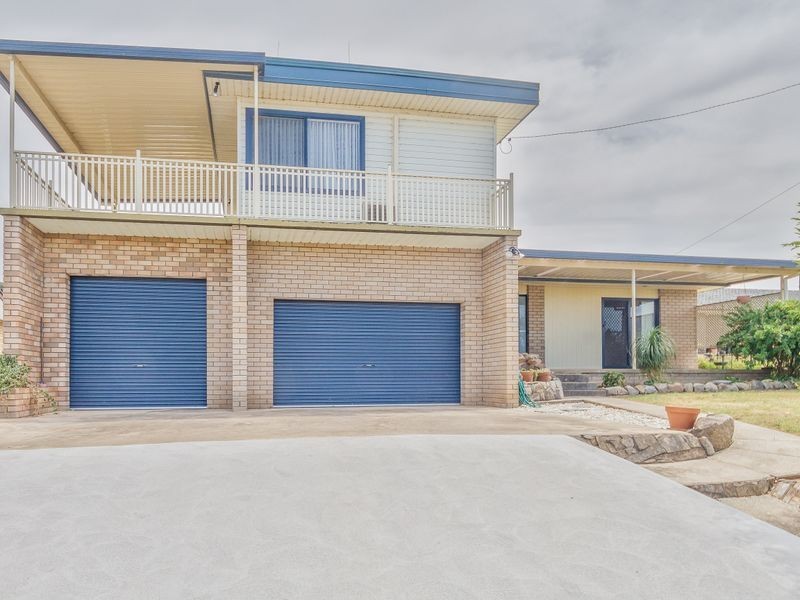 32 Dowell Street, Cowra NSW 2794
