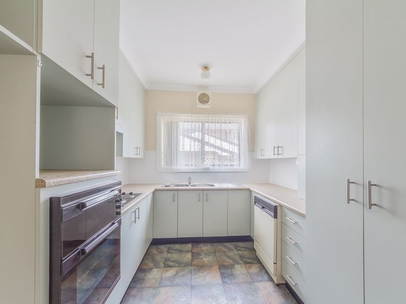 32 Dowell Street, Cowra NSW 2794