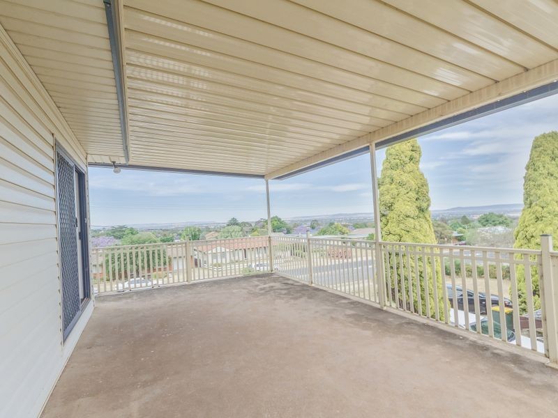 32 Dowell Street, Cowra NSW 2794