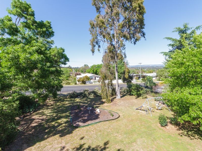 60 Dowell Street, Cowra NSW 2794