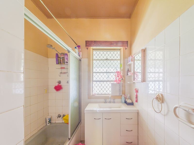 14 Kibbler Street, Cowra NSW 2794