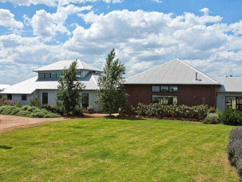 174 Paytens Lane, Cowra NSW 2794