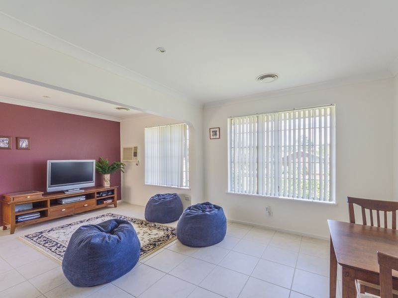 18 Yaldara Crescent, Cowra NSW 2794