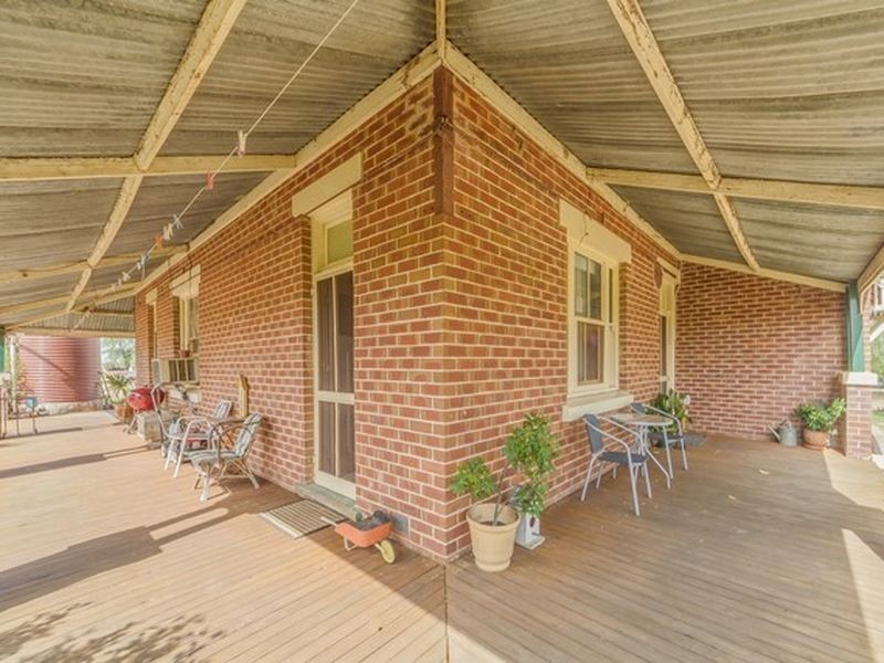 233 A Morongla Road, Cowra NSW 2794