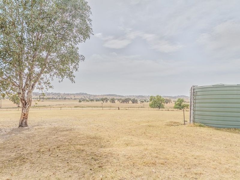 233 A Morongla Road, Cowra NSW 2794