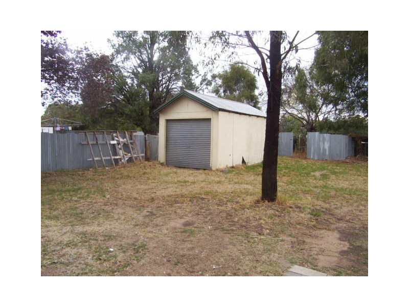 31 Courallie Street, Cowra NSW 2794