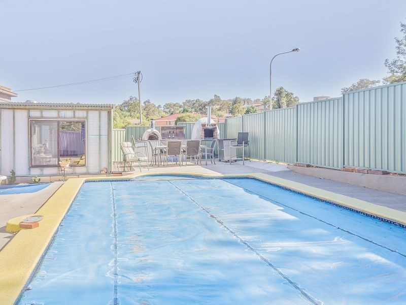28 Berowra Street, Cowra NSW 2794