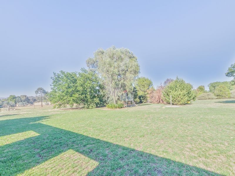 49 Valley View Road, Cowra NSW 2794