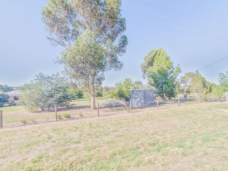49 Valley View Road, Cowra NSW 2794