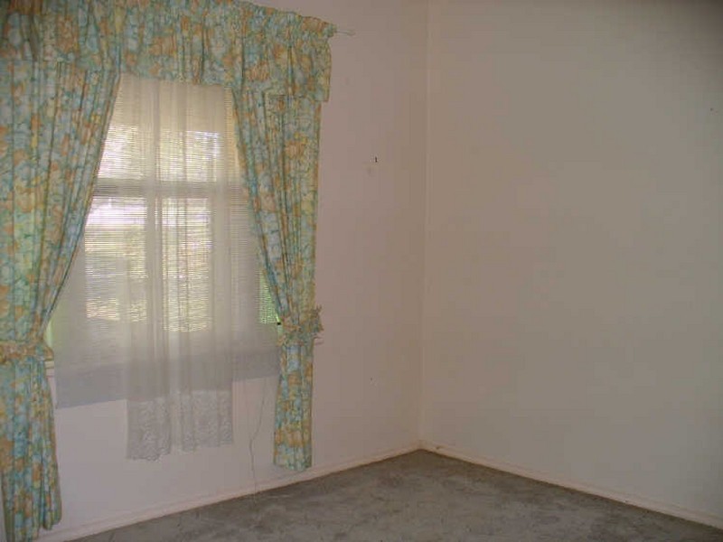 42 Watt Street, Cowra NSW 2794