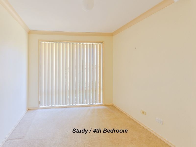 _17 Dawson Drive, Cowra NSW 2794