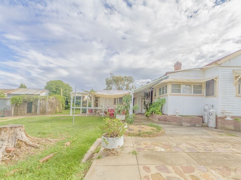 46 Redfern Street, Cowra NSW 2794