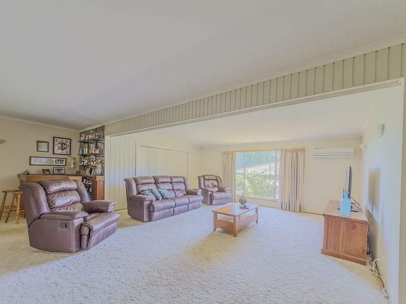 14 Yarrawonga Crescent, Cowra NSW 2794