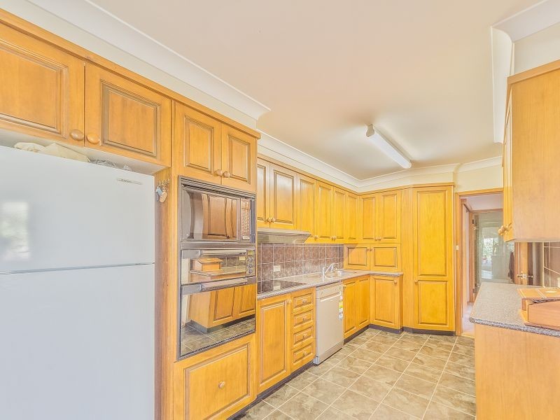 14 Yarrawonga Crescent, Cowra NSW 2794