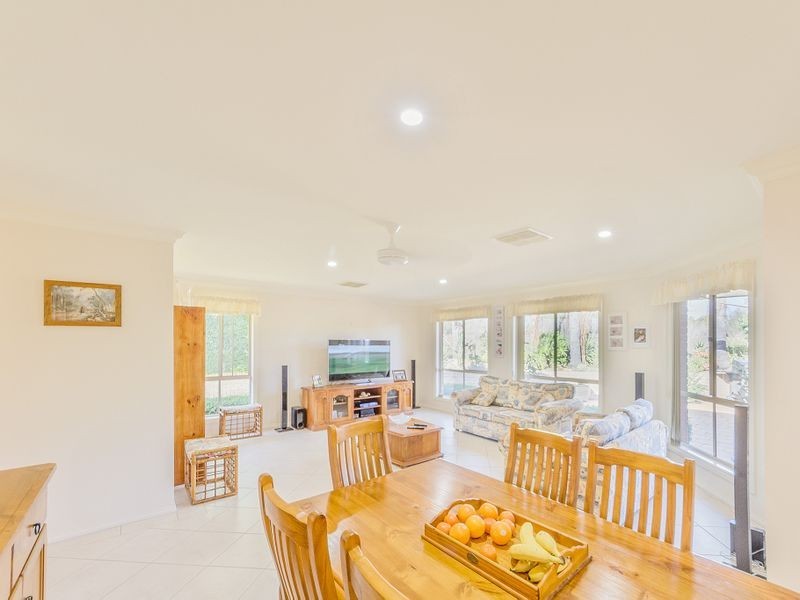 42 Gower Hardy Circuit, Cowra NSW 2794