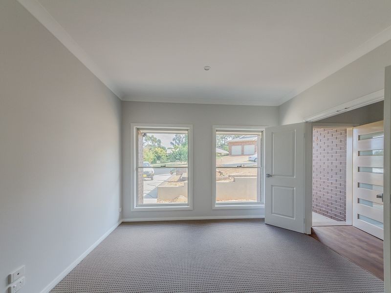 21a Banksia Close, Cowra NSW 2794