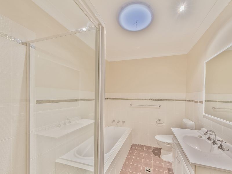 25 Acacia Circle, Cowra NSW 2794