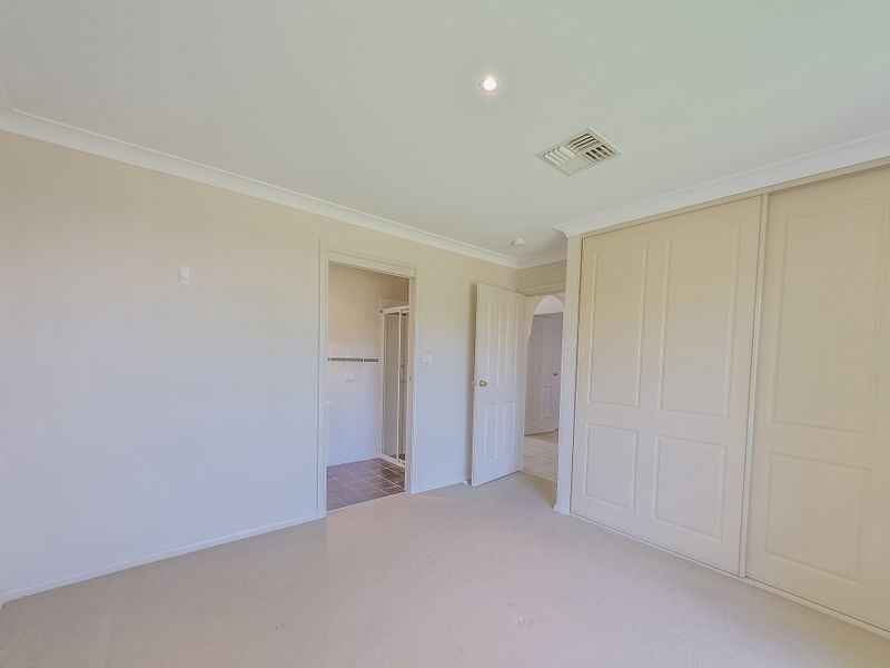 25 Acacia Circle, Cowra NSW 2794