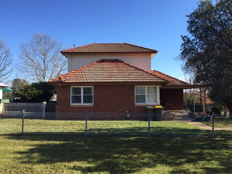 31 Eulo Street, Cowra NSW 2794