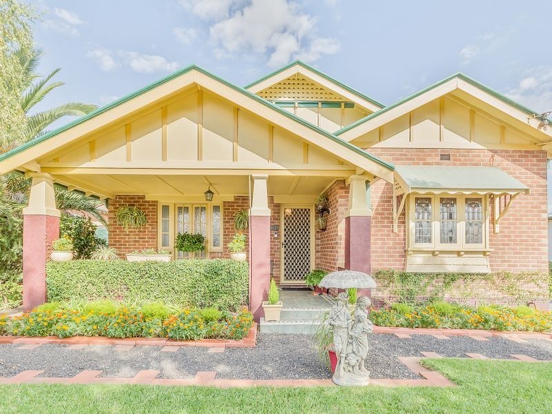 102 Fitzroy Street, Cowra NSW 2794