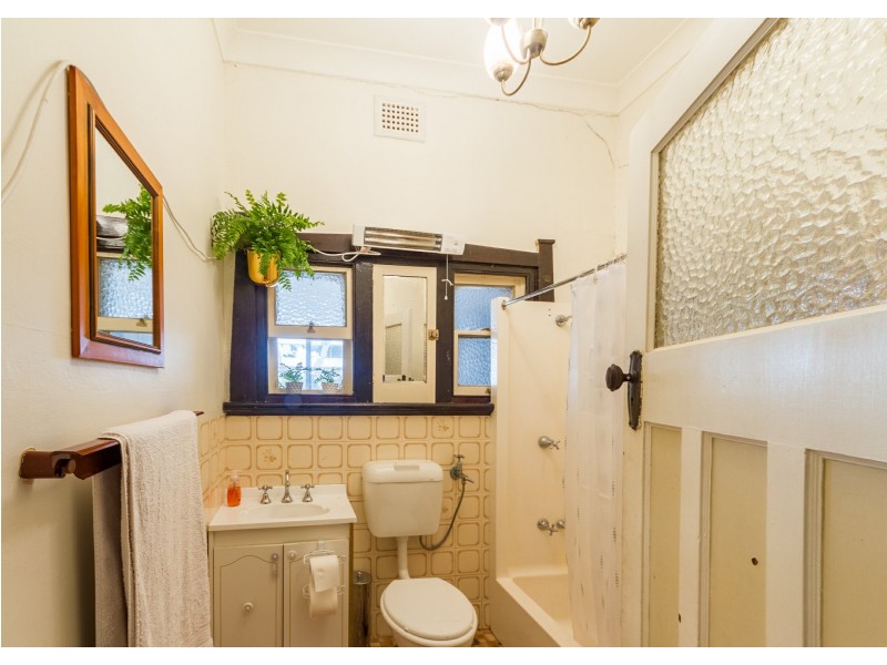 120 Darling Street, Cowra NSW 2794