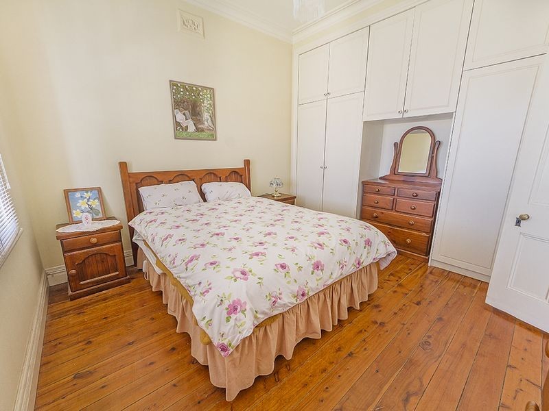 30 Vaux Street, Cowra NSW 2794