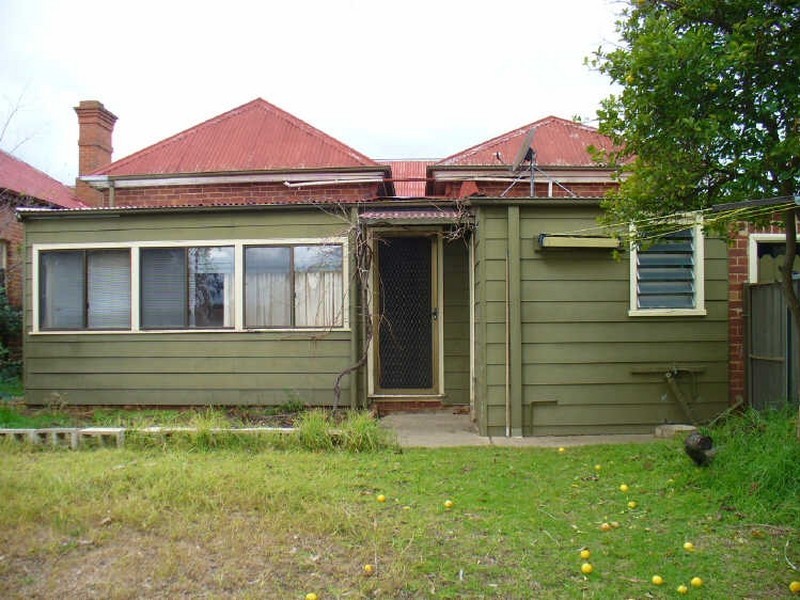 12 Macquarie Street, Cowra NSW 2794