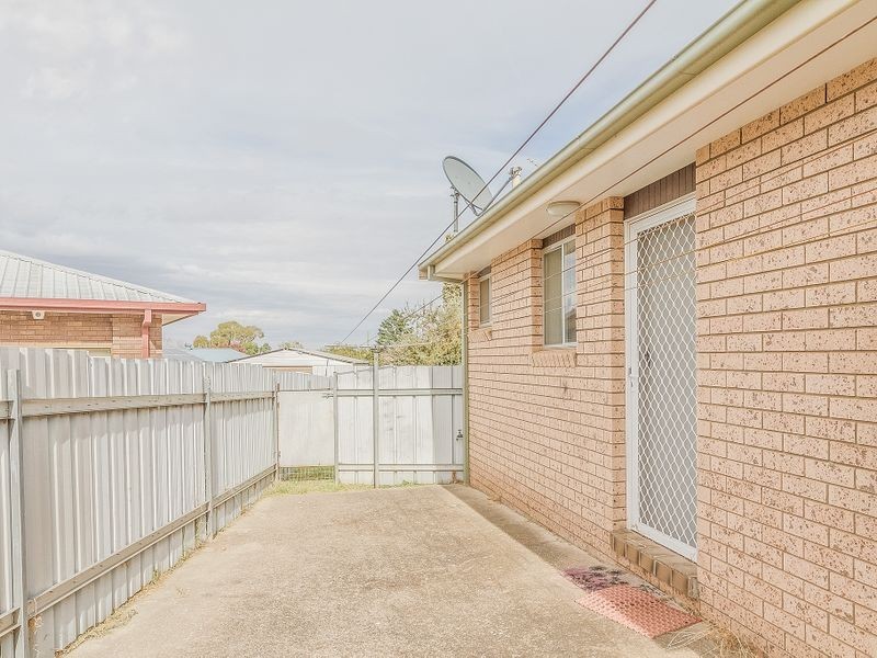 5 Coolabah Crescent, Cowra NSW 2794