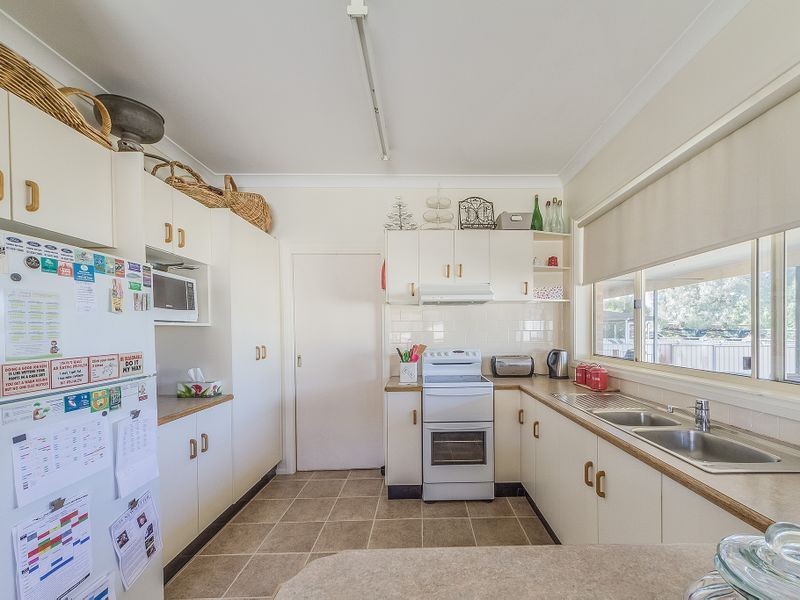 1 Parkes Street, Cowra NSW 2794