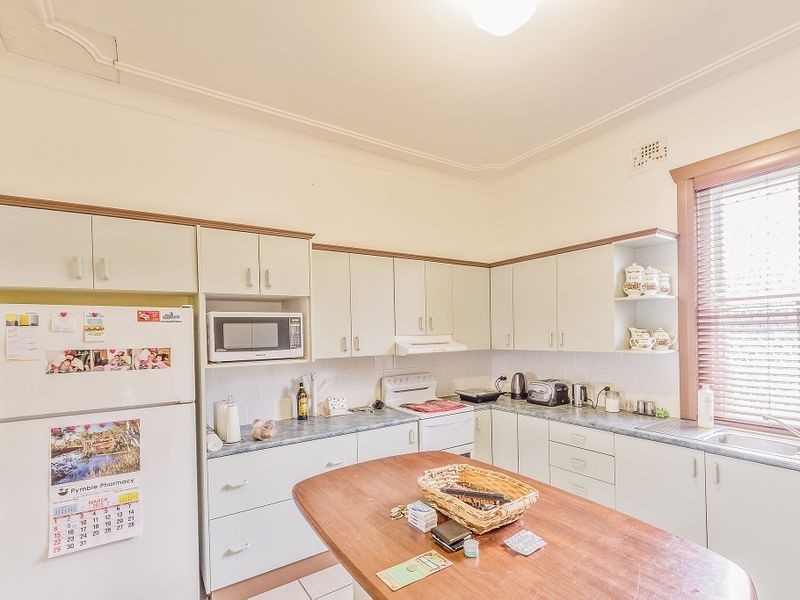 53 Darling Avenue, Cowra NSW 2794