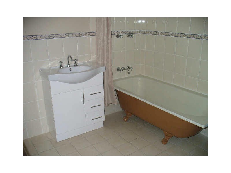 94 Fitzroy Street, Cowra NSW 2794