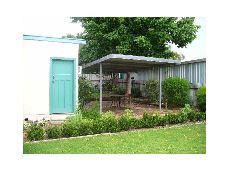 94 Fitzroy Street, Cowra NSW 2794