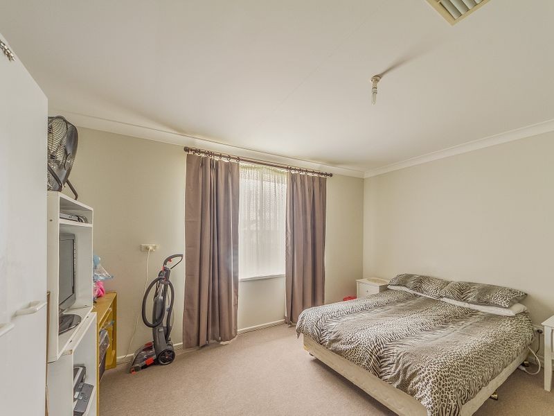28 Stewart Street, Cowra NSW 2794