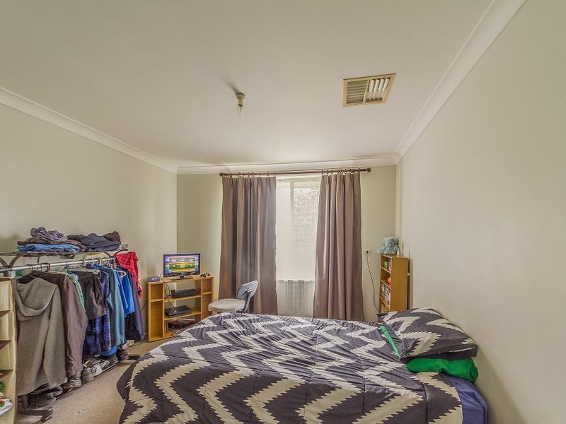 28 Stewart Street, Cowra NSW 2794