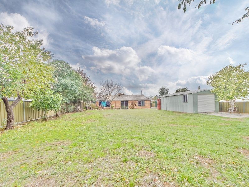 28 Stewart Street, Cowra NSW 2794
