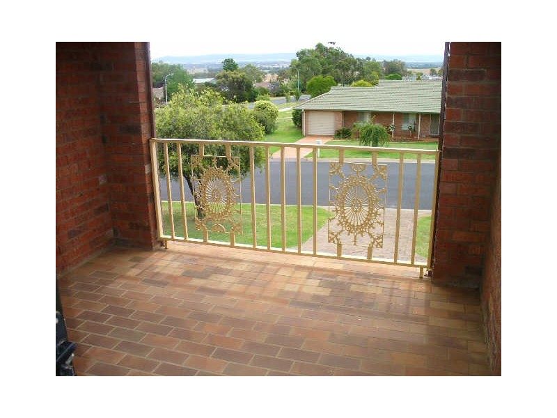 3/42 Evans Street, Cowra NSW 2794