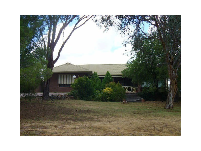 1 Eulo Street, Cowra NSW 2794