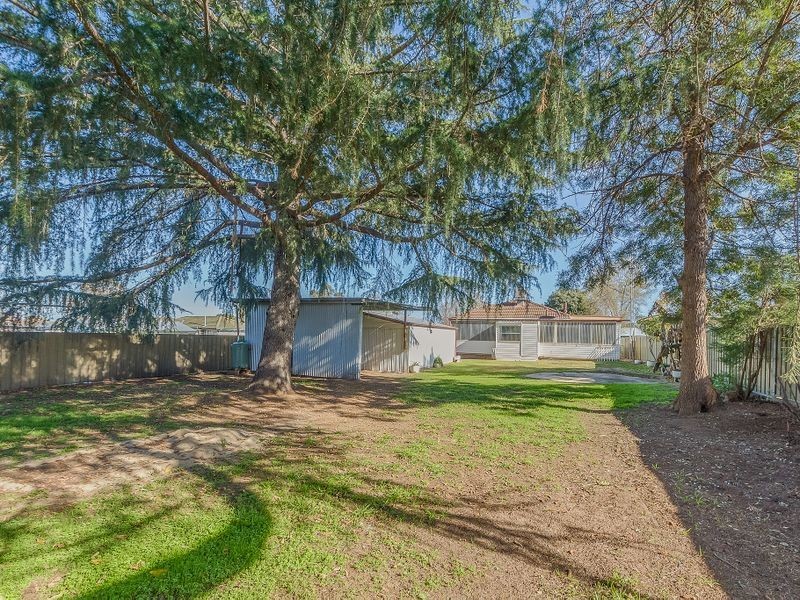 21 Cooyal Street, Cowra NSW 2794