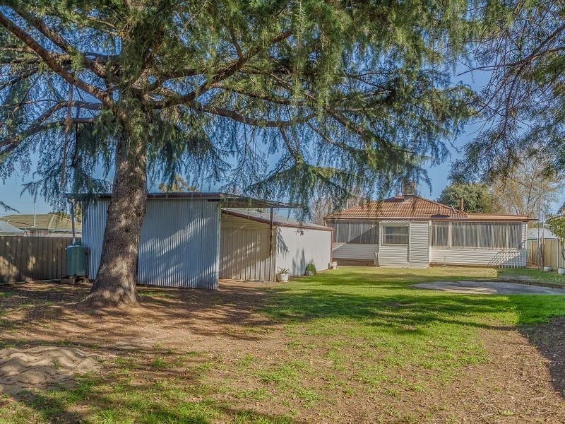 21 Cooyal Street, Cowra NSW 2794