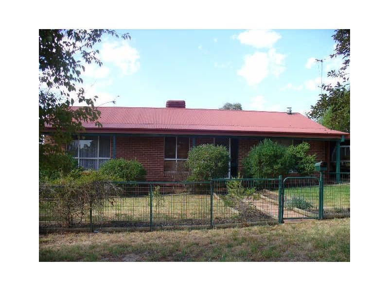 9 Hassan Street, Cowra NSW 2794