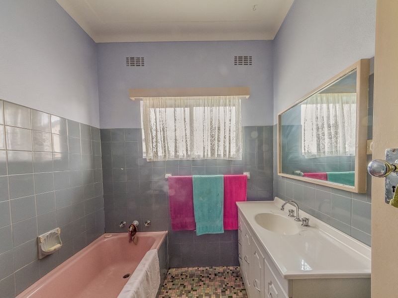 21 Watt Street, Cowra NSW 2794