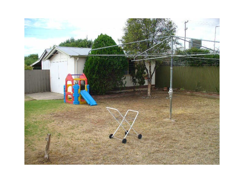 19 Mulyan, Cowra NSW 2794