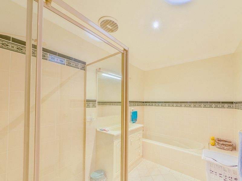 27 Acacia Circle, Cowra NSW 2794