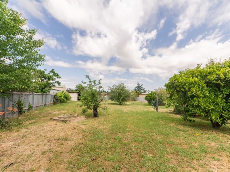 19 Baronga Street, Cowra NSW 2794